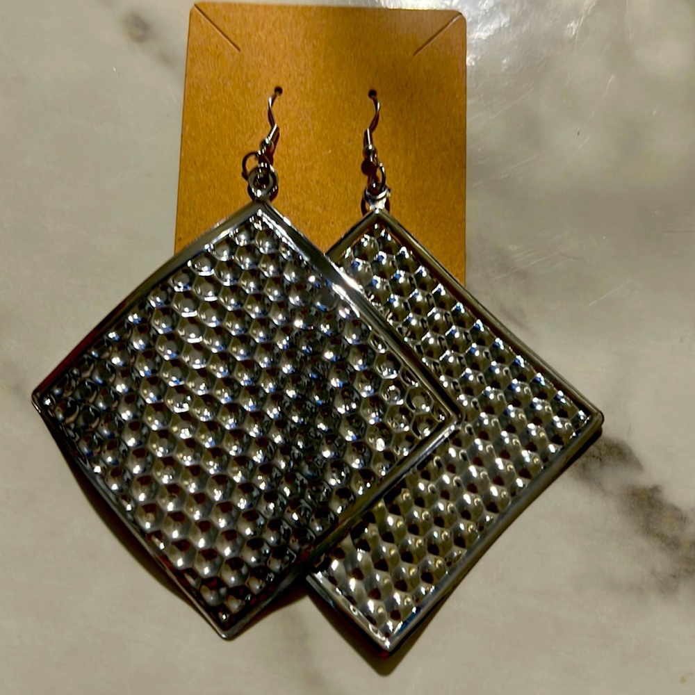 Metal Diamond Shaped Earrings NWOT